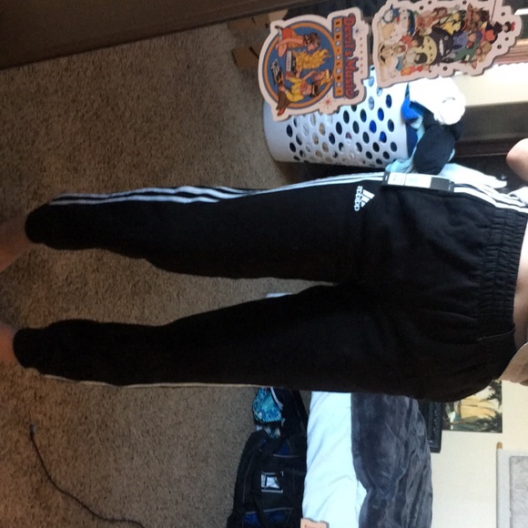 Woman’s adidas joggers *soft!* - Picture 8 of 8